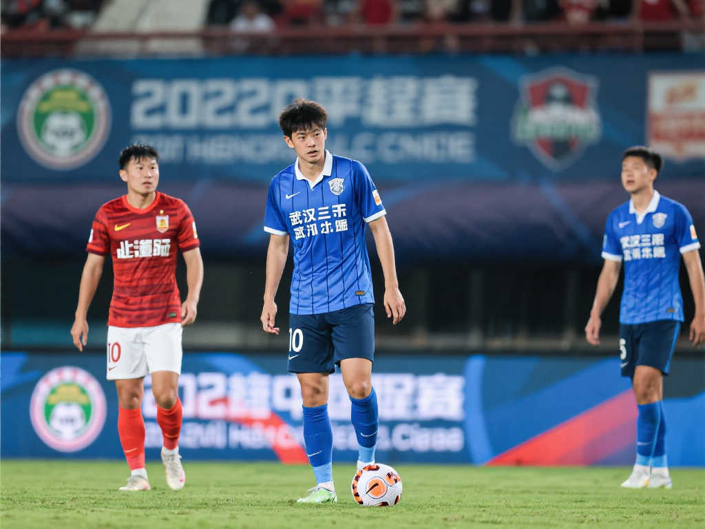 武汉三镇对阵河内FC前瞻：三镇能否逆袭重振雄风？